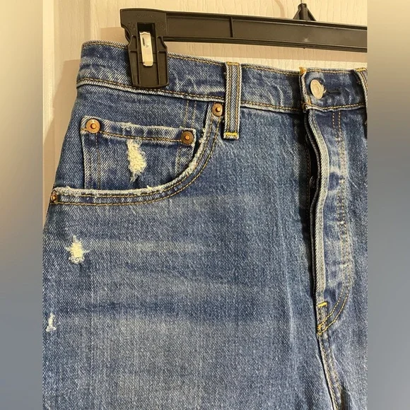 Levi’s Ribcage High Rise Cut Off Button-fly Denim Jean Shorts Size 28 - Picture 8 of 16